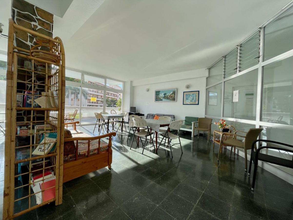 Beachfront Apartment With Ocean Views Los Cristianos (Tenerife) Exterior foto