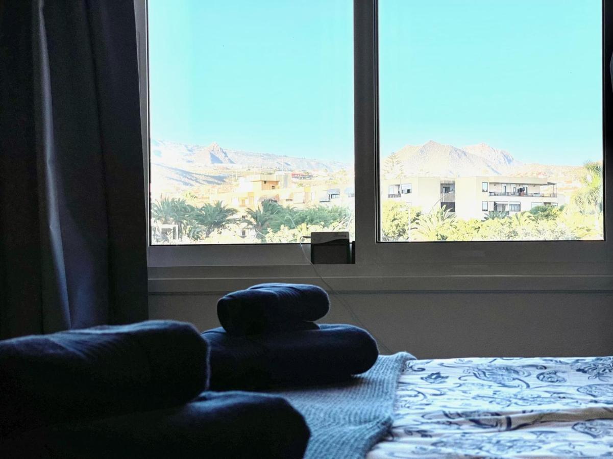 Beachfront Apartment With Ocean Views Los Cristianos (Tenerife) Exterior foto