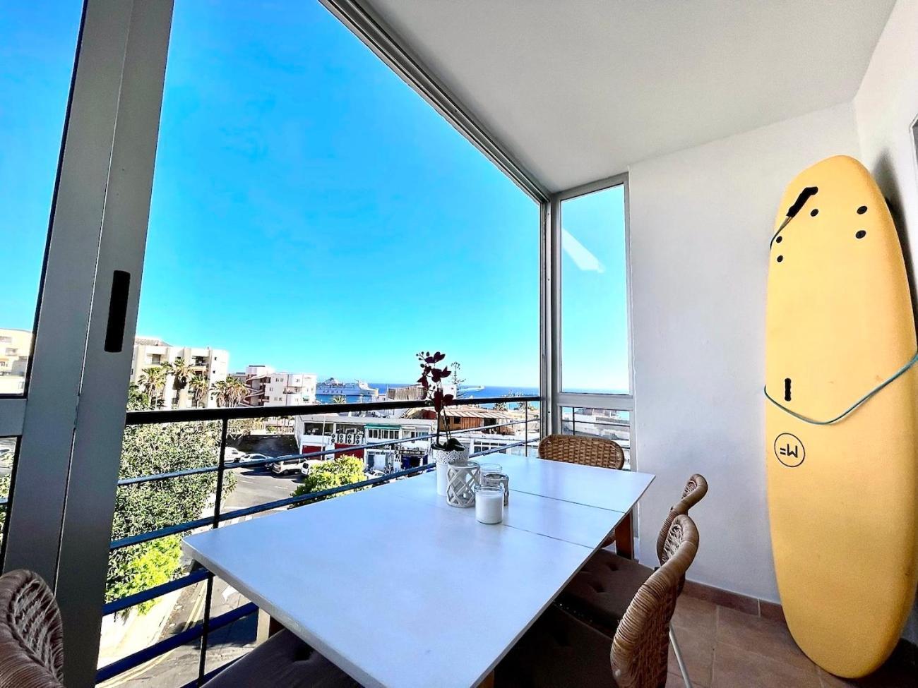 Beachfront Apartment With Ocean Views Los Cristianos (Tenerife) Exterior foto
