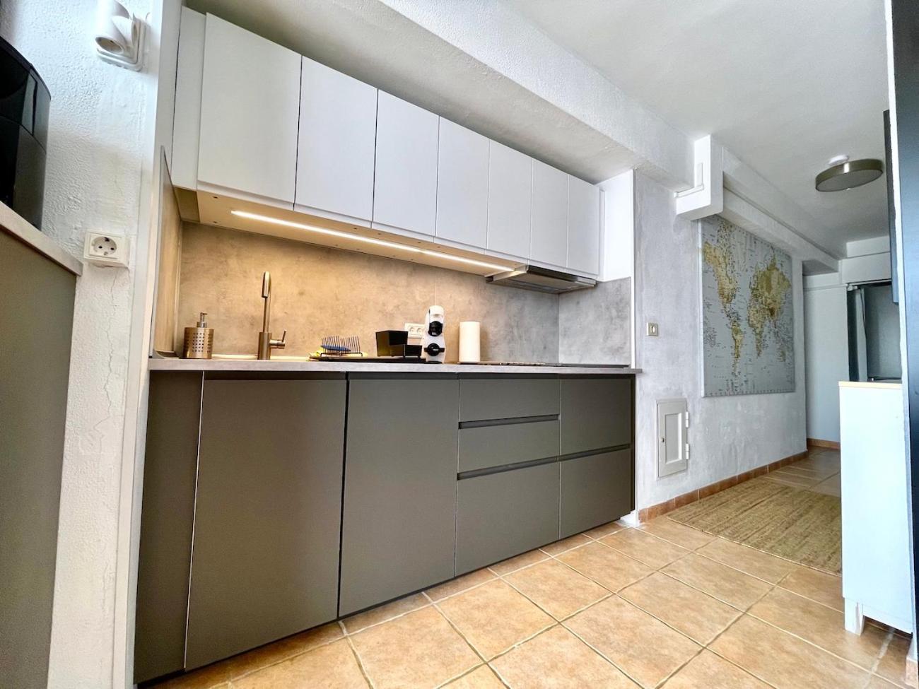 Beachfront Apartment With Ocean Views Los Cristianos (Tenerife) Exterior foto